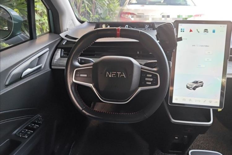 Used NETA V 2022 Chao 400 Lite Interior 2