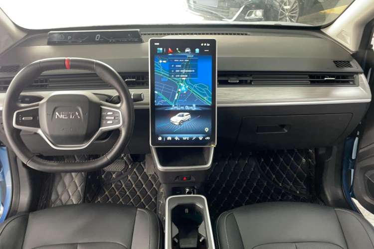 Used NETA V 2022 Long-Range Industry Custom Edition Interior 3