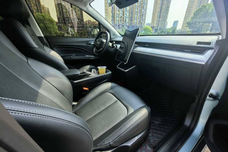 Used NETA V 2022 Chao 400 Lite Interior 7