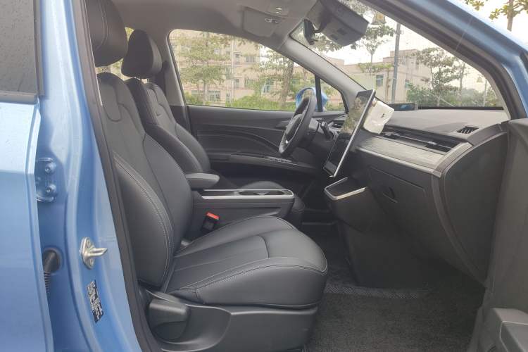Used NETA V 2022 Chao 400 Lite Interior 9
