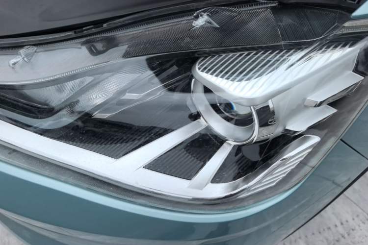 Used NETA V 2022 Chao 400 Left Front Headlight