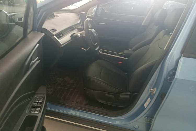 Used NETA V 2022 Chao 300 Lite Ternary Lithium Left Front Seat