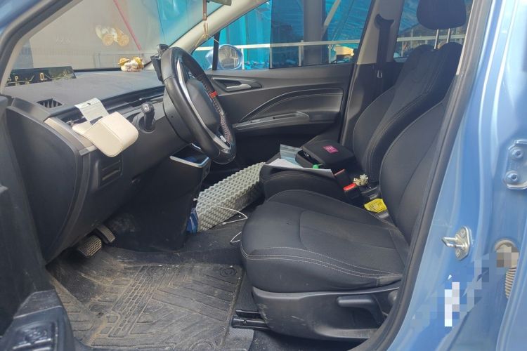 Used NETA V 2022 Standard Range Industry Custom Edition Left Front Seat