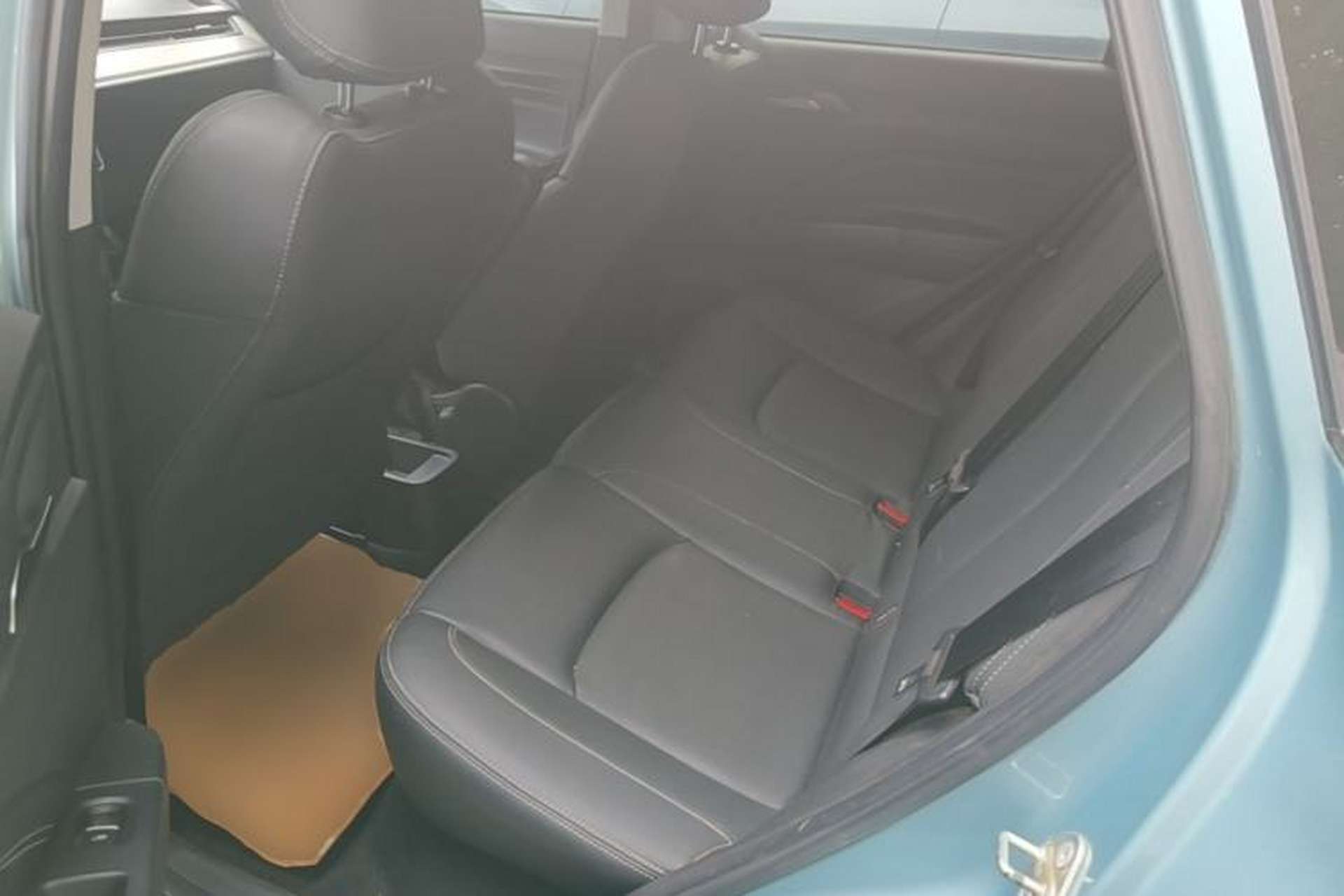 Used NETA V 2022 Long-Range Industry Custom Edition Left Rear Seat