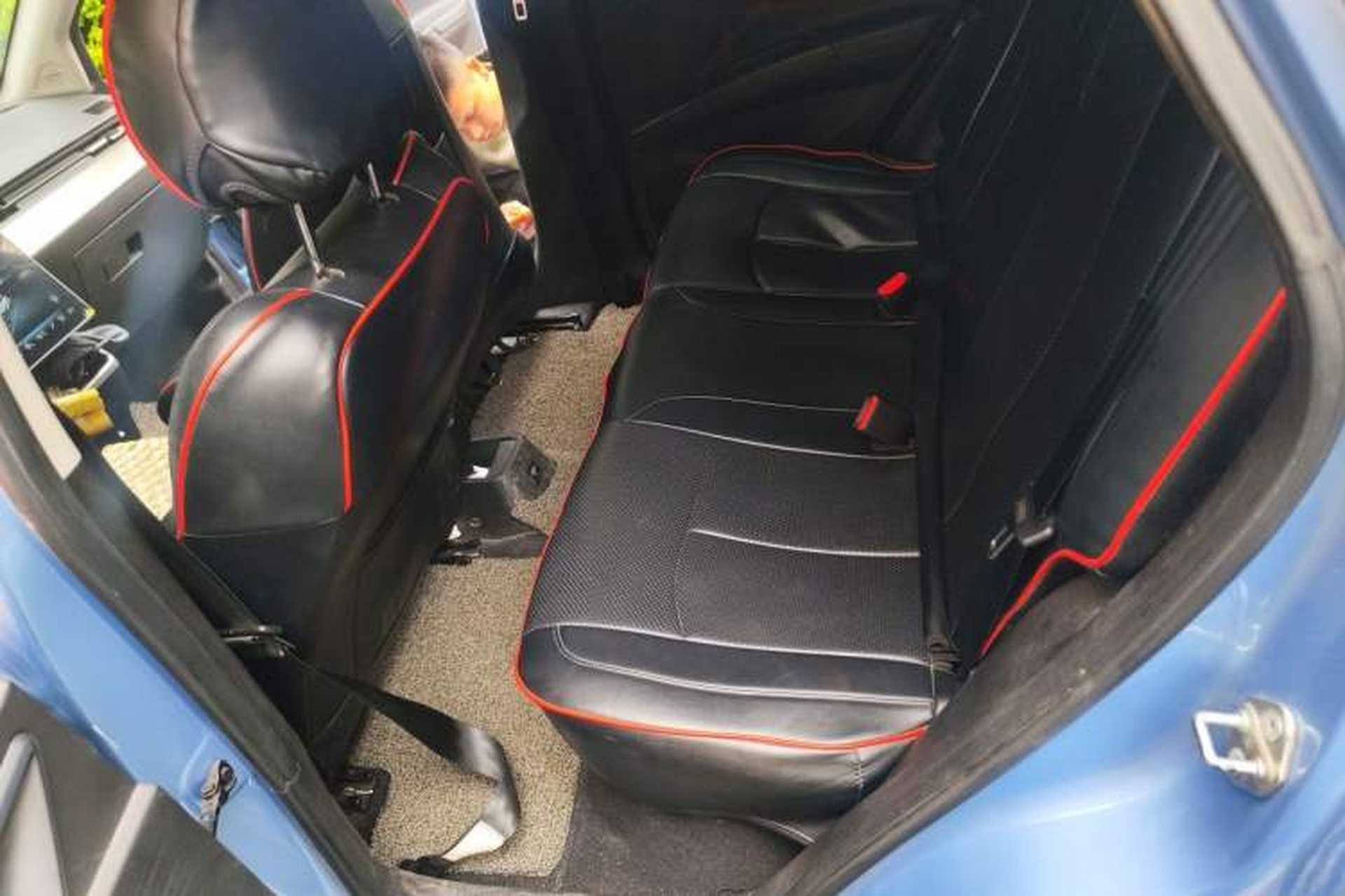 Used NETA V 2022 Long-Range Industry Custom Edition Left Rear Seat
