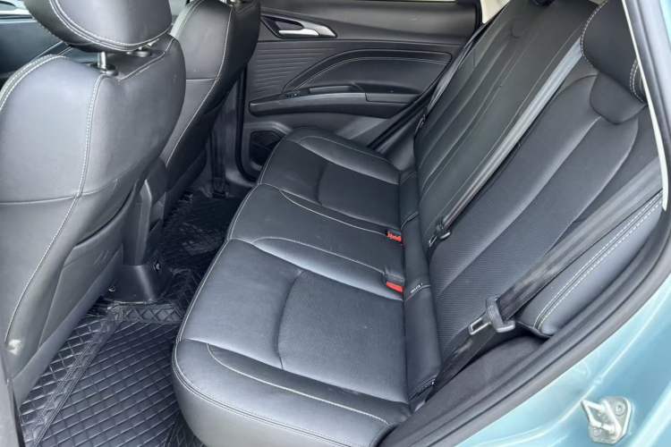 Used NETA V 2022 Chao 400 Lite Left Rear Seat
