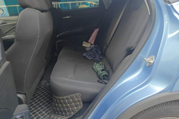 Used NETA V 2022 Standard Range Industry Custom Edition Left Rear Seat