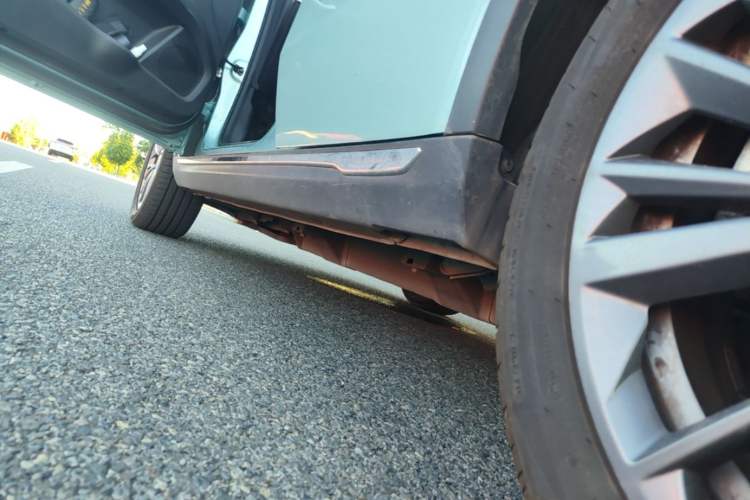 Used NETA V 2022 Chao 400 Lite Left Side Sill