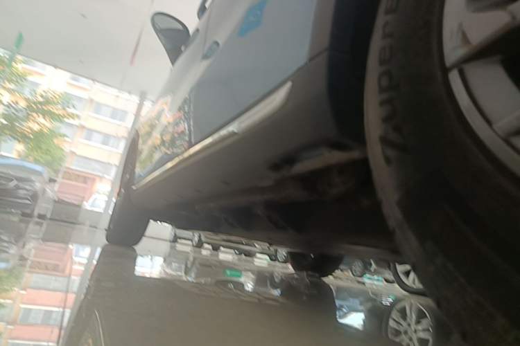 Used NETA V 2022 Chao 300 Lite Ternary Lithium Left Side Sill