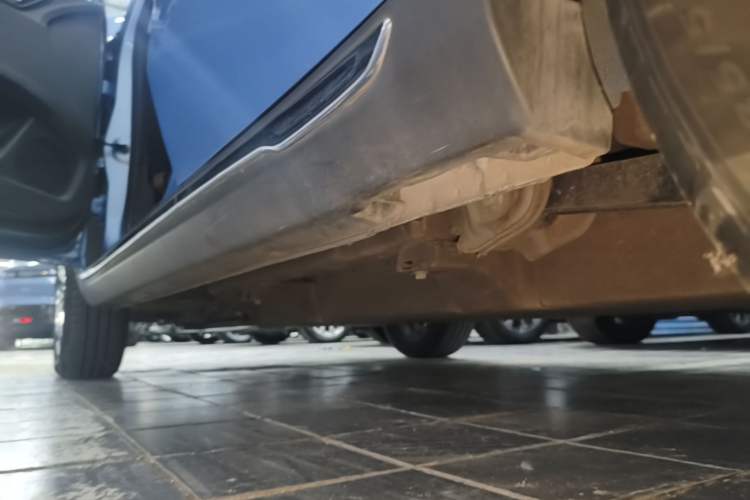 Used NETA V 2022 Chao 400 Lite Left Side Sill