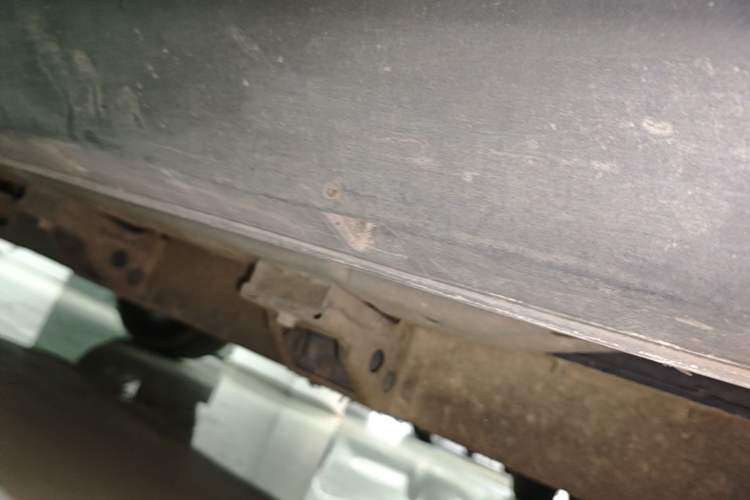 Used NETA V 2022 Long-Range Industry Custom Edition Left Side Sill
