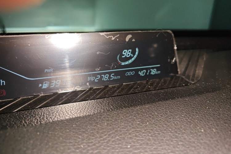 Used NETA V 2022 Chao 400 Lite Odometer Close Up