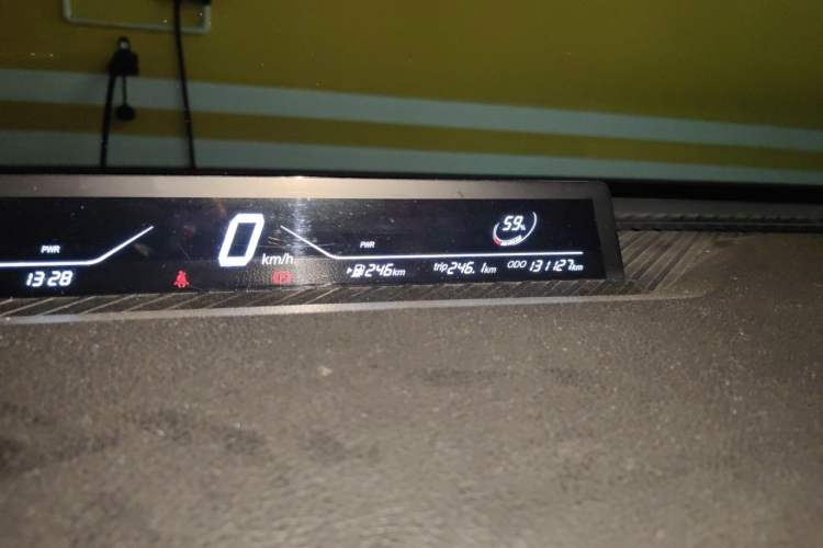Used NETA V 2022 Chao 400 Lite Odometer Close Up