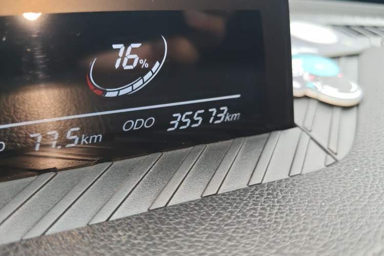 Used NETA V 2022 Chao 400 Lite Odometer Close Up