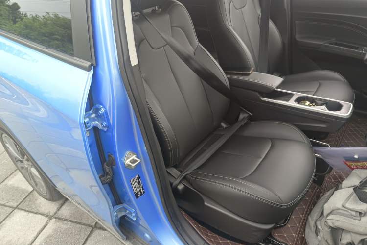 Used NETA V 2022 Chao 400 Lite Right Front Seat