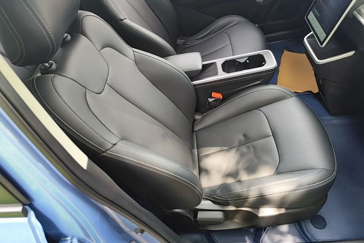 Used NETA V 2022 Chao 300 Lite Lithium Iron Phosphate Right Front Seat