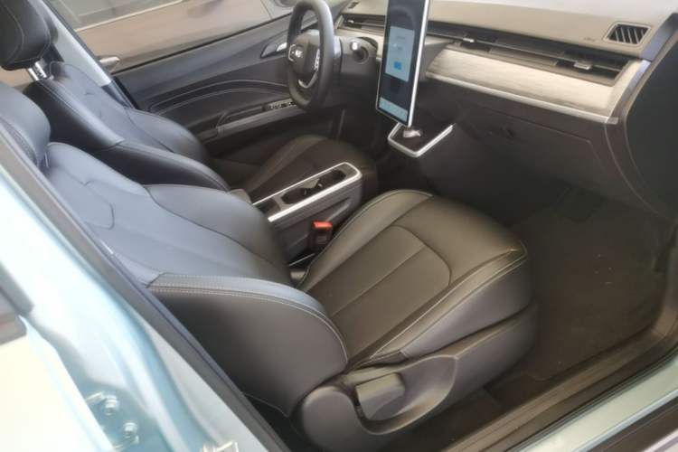 Used NETA V 2022 Chao 400 Lite Right Front Seat