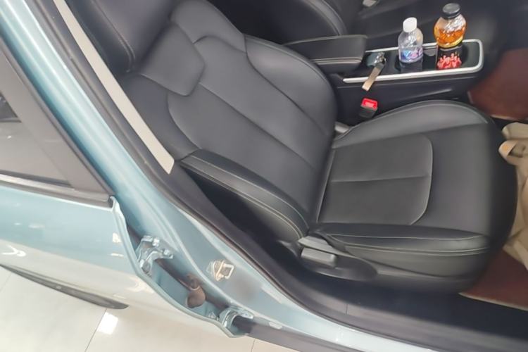 Used NETA V 2022 Chao 400 Lite Right Front Seat