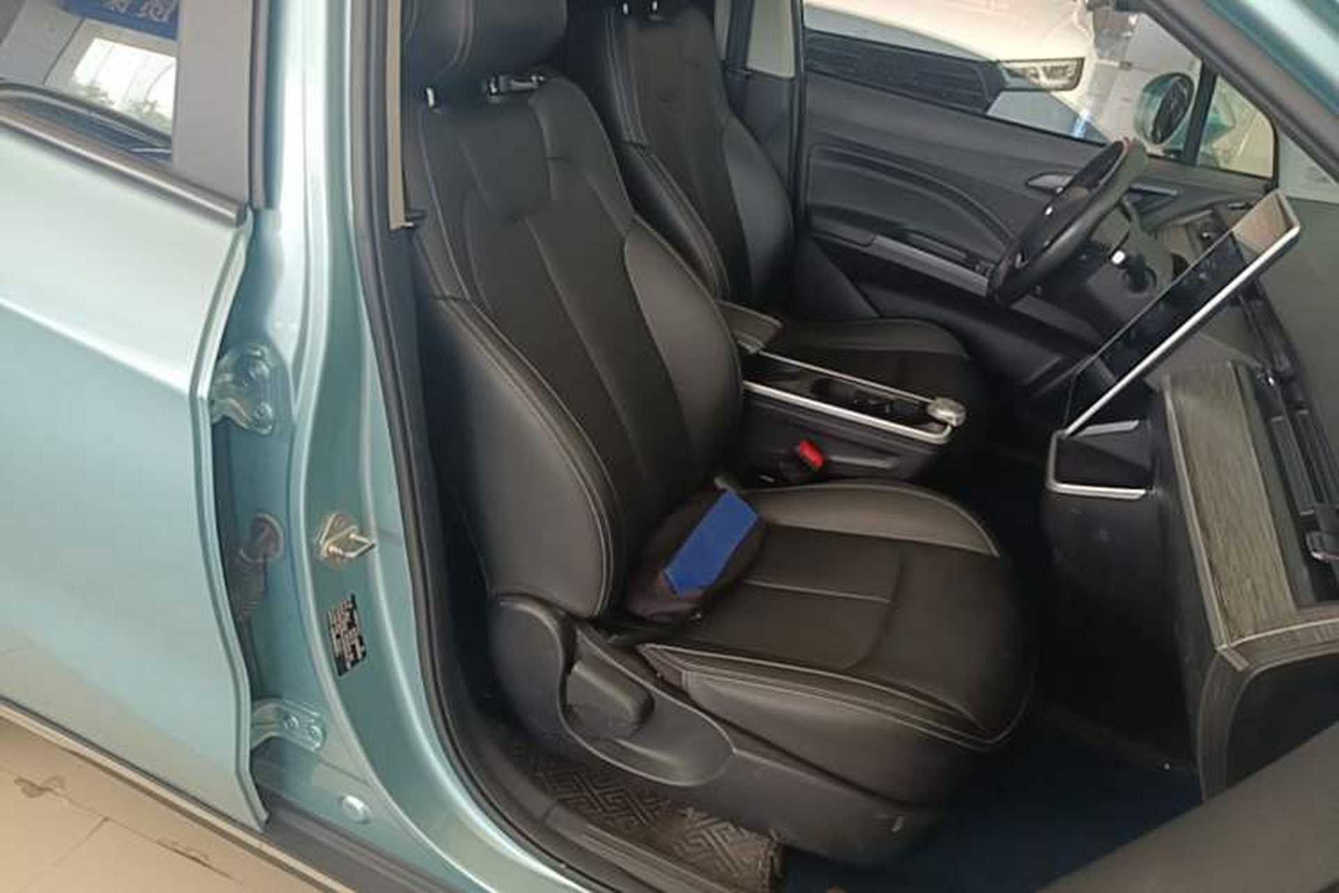 Used NETA V 2022 Chao 400 Lite Right Front Seat