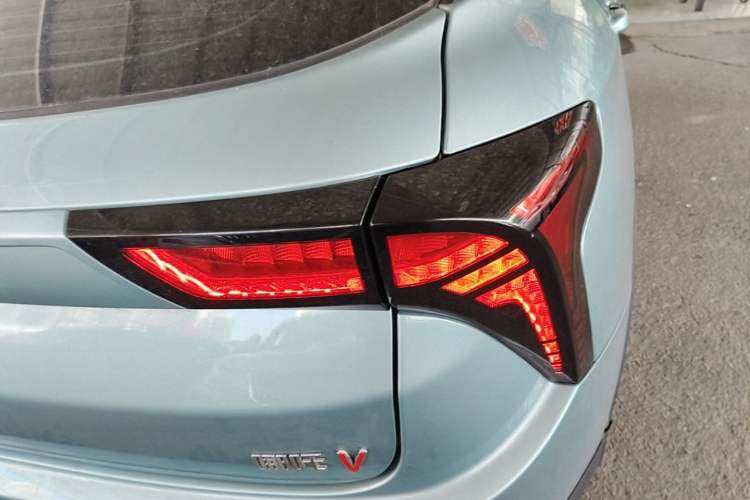Used NETA V 2022 Standard Range Industry Custom Edition Right Rear Taillight