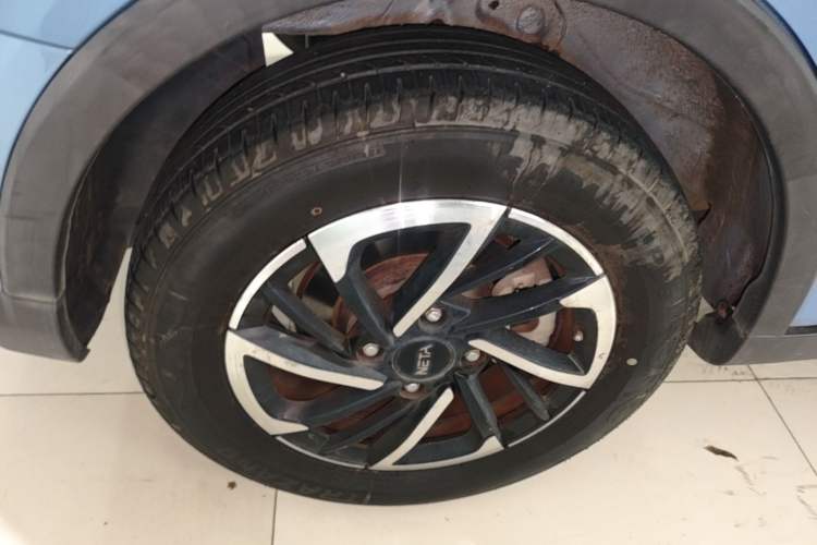 Used NETA V 2022 Long-Range Industry Custom Edition Right Rear Wheel Hub