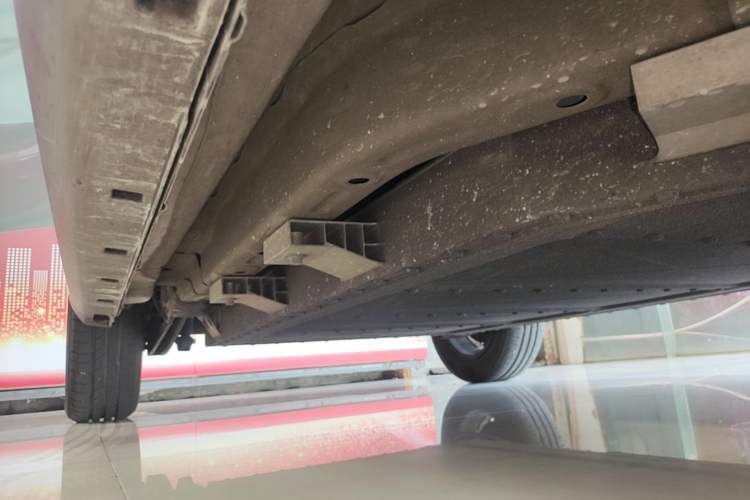 Used NETA V 2022 Chao 300 Industry Custom Edition Right Side Sill