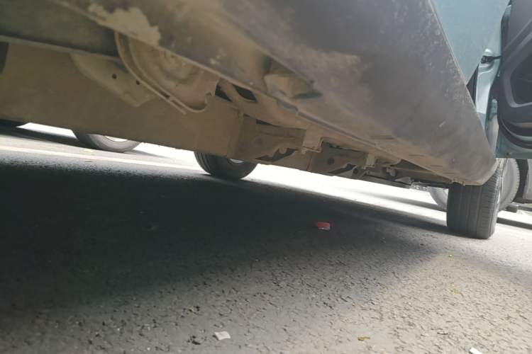 Used NETA V 2022 Long-Range Industry Custom Edition Right Side Sill