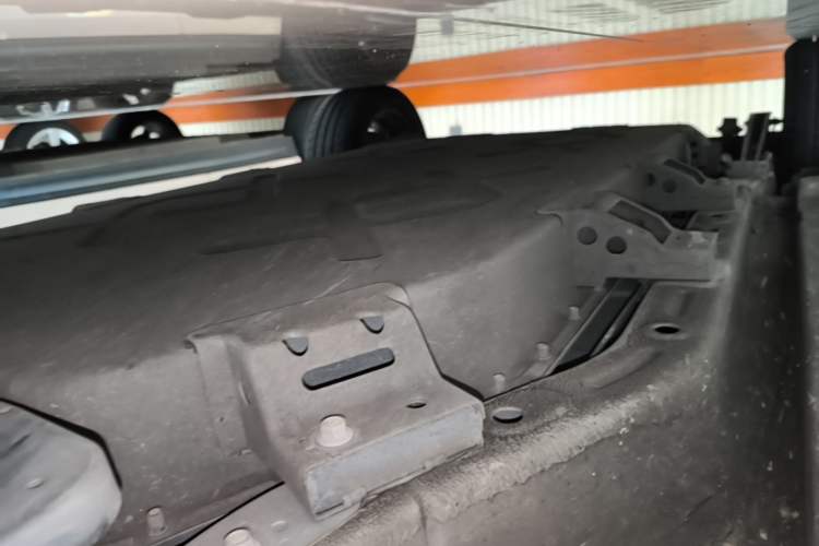 Used NETA V 2022 Chao 400 Lite Right Side Sill