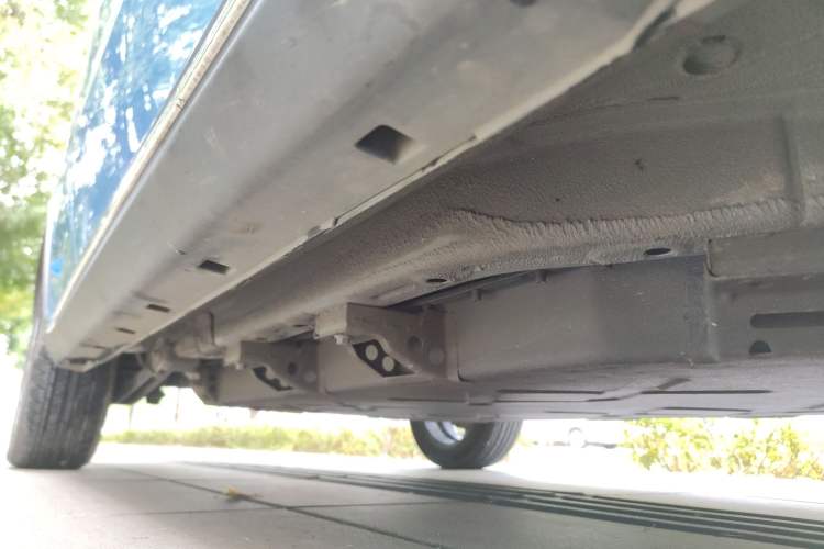 Used NETA V 2022 Chao 400 Lite Right Side Sill