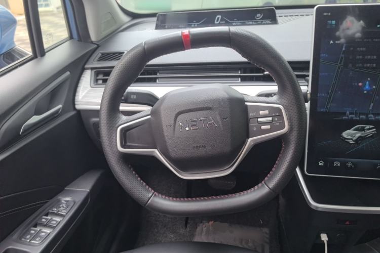 Used NETA V 2022 Chao 300 Lite Ternary Lithium Steering Wheel