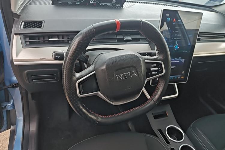Used NETA V 2022 Chao 300 Lite Ternary Lithium Steering Wheel