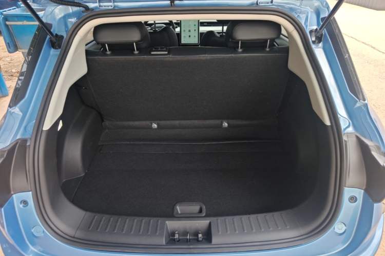 Used NETA V 2022 Chao 400 Lite Trunk