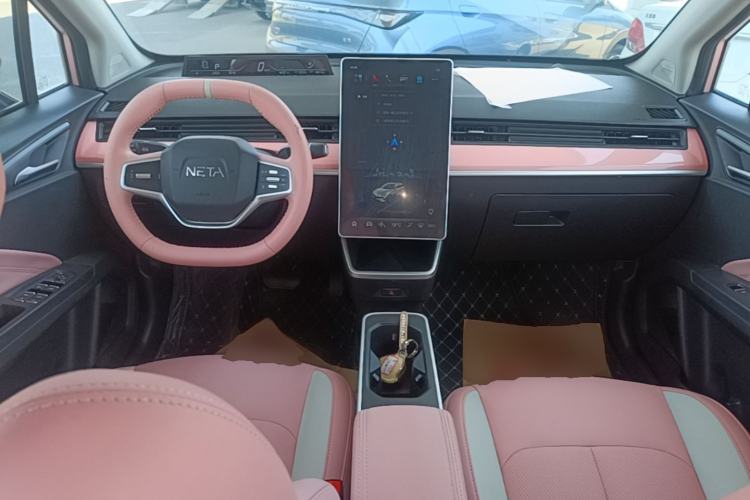 Used NETA V 2022 Chao 400 Lite Pink Custom Edition Center Console