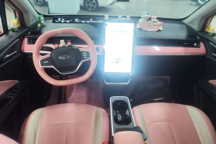 Used NETA V 2022 Chao 400 Lite Pink Custom Edition Center Console