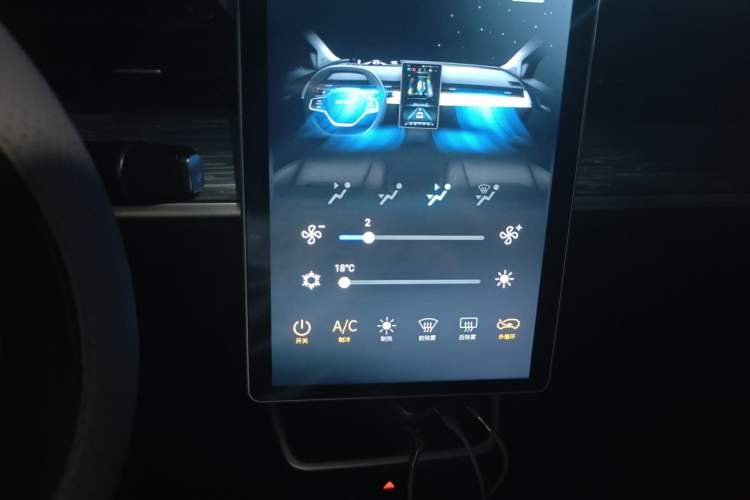 Used NETA V 2022 Chao 400 Lite Audio And AC Panel