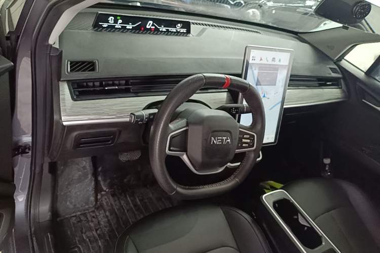 Used NETA V 2022 Chao 300 Lite Ternary Lithium Center Console