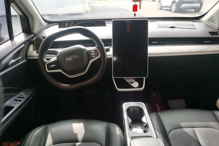 Used NETA V 2022 Chao 400 Lite Center Console
