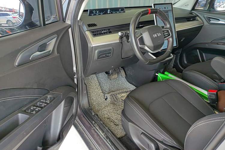 Used NETA V 2022 Chao 300 Lite Ternary Lithium Driver Seat