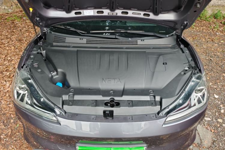 Used NETA V 2022 Pro Long-Range Smart Edition Engine Bay