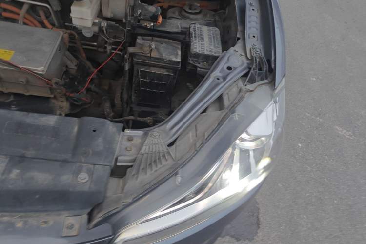 Used NETA V 2022 Chao 400 Lite Engine Bay Left