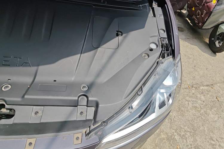 Used NETA V 2022 Chao 400 Lite Engine Bay Left