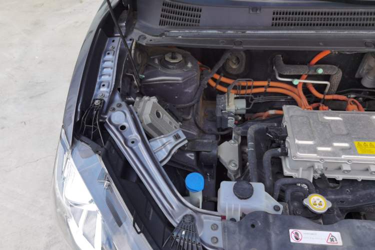 Used NETA V 2022 Chao 400 Lite Engine Bay Right