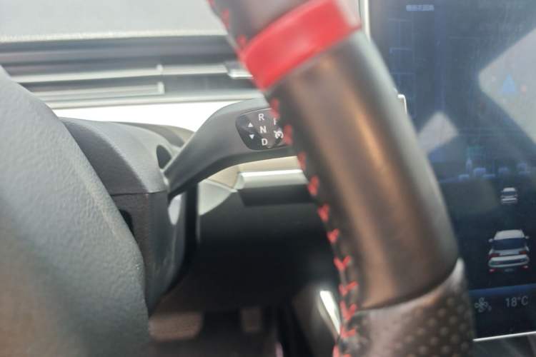 Used NETA V 2022 Pro Long-Range Smart Edition Gear Lever