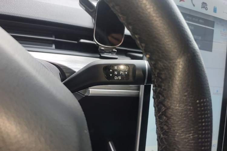 Used NETA V 2022 Chao 300 Industry Custom Edition Gear Lever