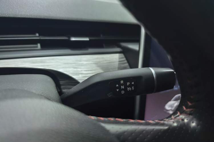 Used NETA V 2022 Chao 400 Lite Gear Lever