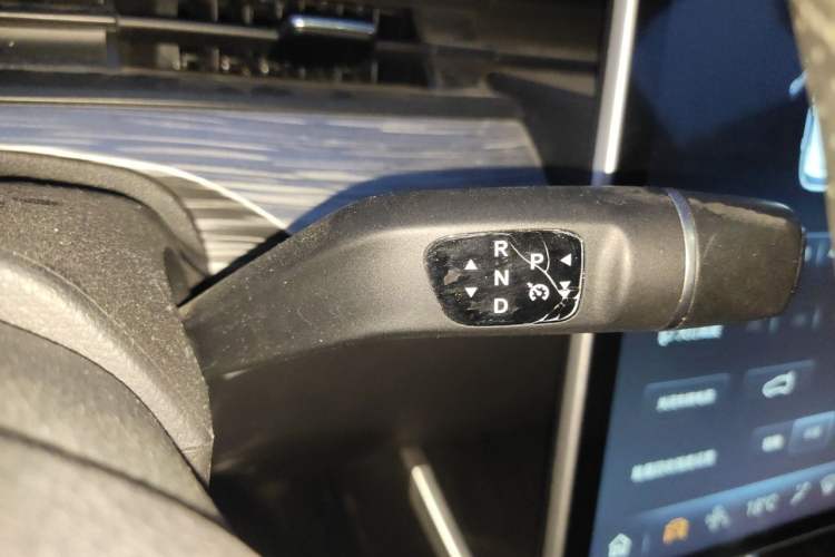 Used NETA V 2022 Chao 400 Lite Gear Lever