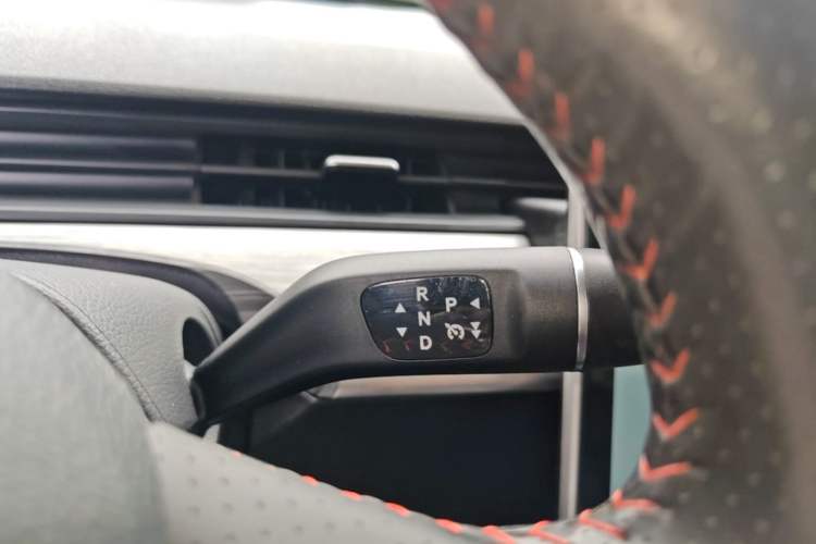 Used NETA V 2022 Chao 400 Lite Gear Lever