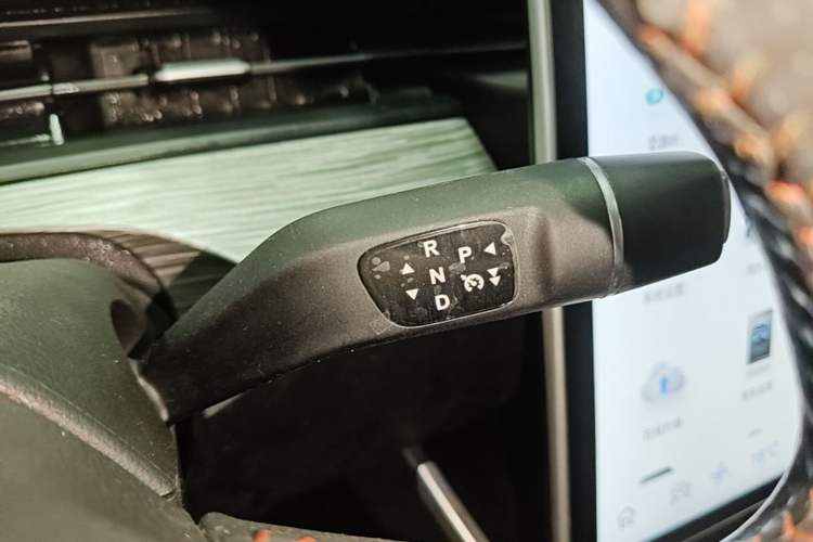 Used NETA V 2022 Chao 400 Lite Gear Lever