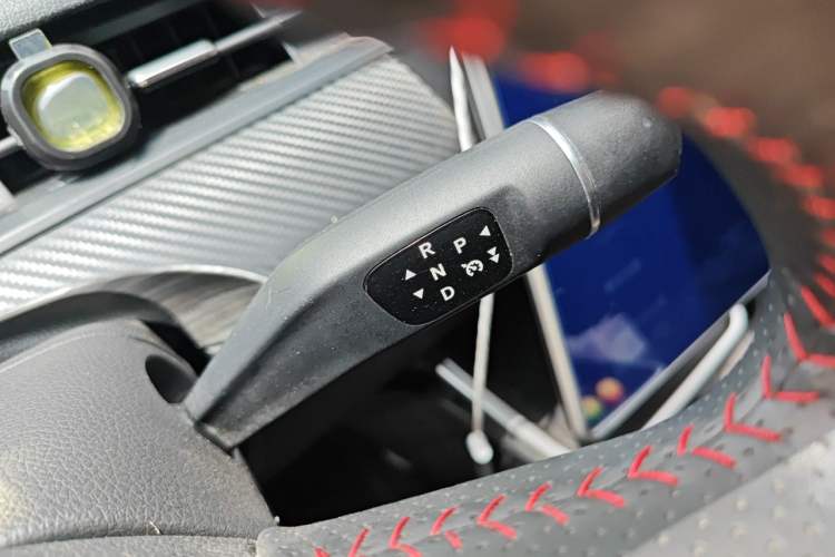 Used NETA V 2022 Chao 400 Lite Gear Lever
