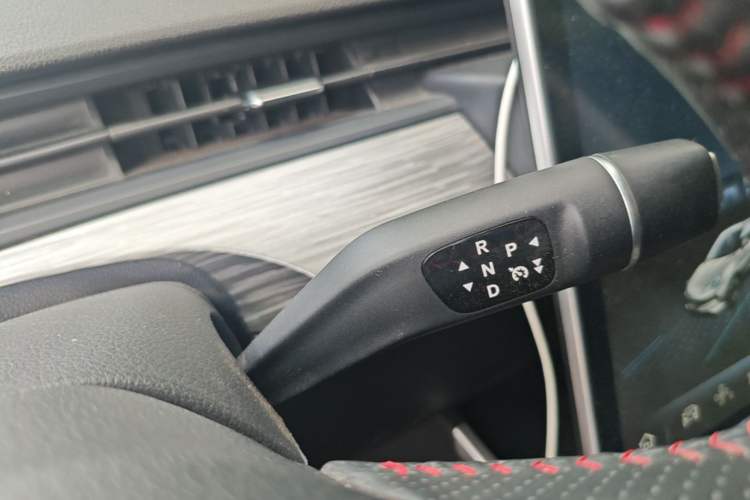 Used NETA V 2022 Chao 400 Lite Gear Lever